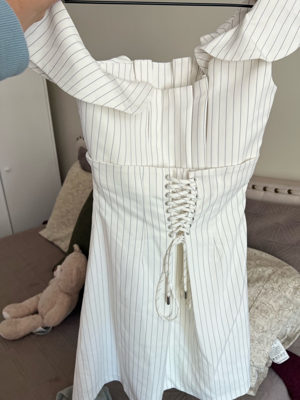 ELLIAT STRIPPED FRONT TIE MINI DRESS ✨ - Picture 4 of 5